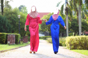 Rekaan Baju Raya 2017 Yang Menjadi Perhatian Netizen