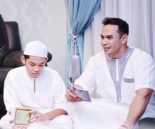 (Video) Norman Hakim Meremang Bulu Roma Dengar Anak Baca Hafazan Quran 28 Juzuk!