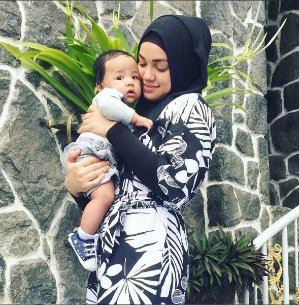 Puteri Sarah Liyana & Baby Syaikhul Kemalangan Jalan Raya!