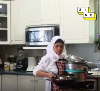 Wanita Dari Kuala Lumpur Ini Tolak Jemputan PM Kanada, Digelar ‘Mother Teresa’ Kerana Kebaikannya Sedia Makanan Untuk Gelandangan Di Kanada!