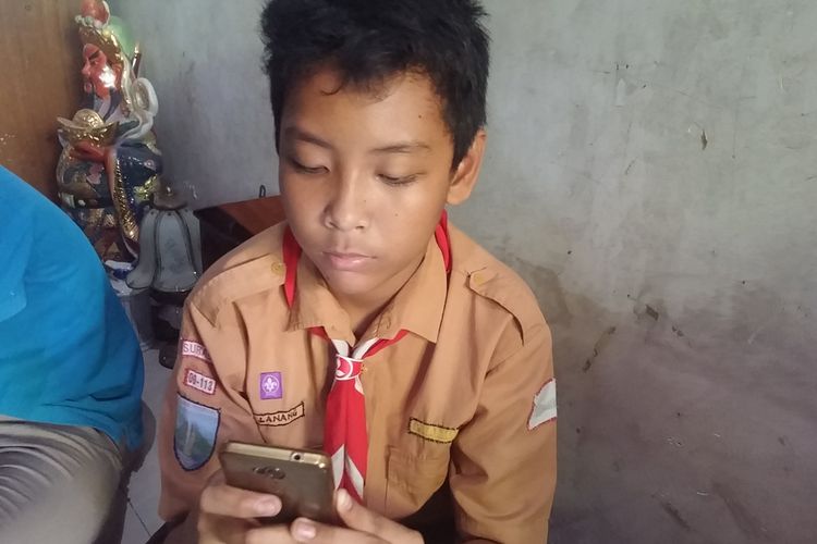 Budak Lelaki Ini Viral Mendadak Kerana Ada Nama Yang Sangat Unik Lain dari Yang Lain