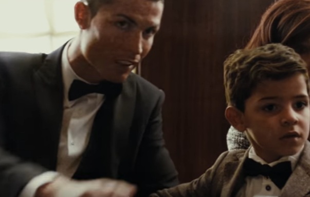 Terjumpa Messi Dalam Satu Majlis Yang Sama,Inilah Yang Dilakukan Oleh Cristiano Ronaldo Kepada Anaknya Yang Buat Netizen Cair