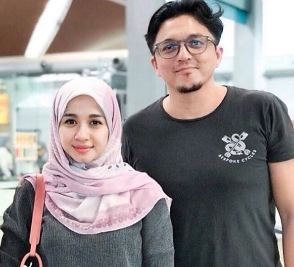 Beredar Video Romantis Engku Emran Lamar Noor Nabila Netizen Nyinyir Dan Bandingkan Dengan Bekas Istri Dulu Sama Bella Juga Gitu Semua Halaman Grid Fame