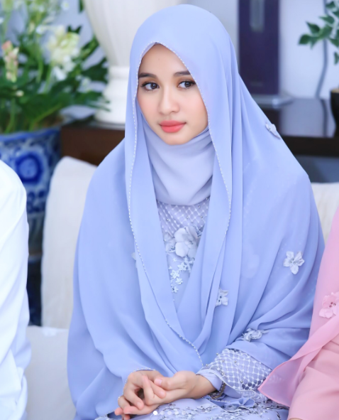 Bakal Nikah Tak Lama Lagi, Ini Gambar Sekitar Majlis Mengaji Laudya Cynthia Bella.. Cantiknya!