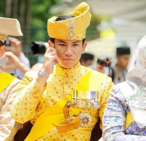 Sambutan Jubli Emas Keluarga Diraja Brunei, Putera Mateen Yang Kacak