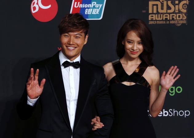 Selepas Bersama Kang Gary, Song Ji Hyo Dikatakan Menjalinkan Hubungan Dengan Kim Jong Kook, Wow!!!