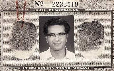 Nama-nama Pada Kad Pengenalan Ini Viral Sebab Lain Dari Yang Lain,Apakah Nama Mereka Itu????