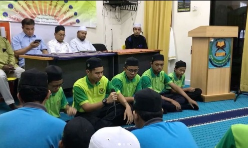 Selalu Tak Jemu Tengok Rakaman Video Saat Manis Keluarga Norman Hakim Ni,Video Ini Buat Netizen Merasa Sebak dan Touching Habis