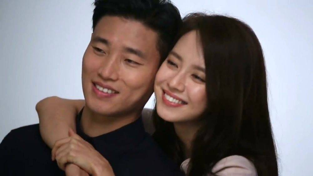 Selepas Bersama Kang Gary, Song Ji Hyo Dikatakan Menjalinkan Hubungan Dengan Kim Jong Kook, Wow!!!