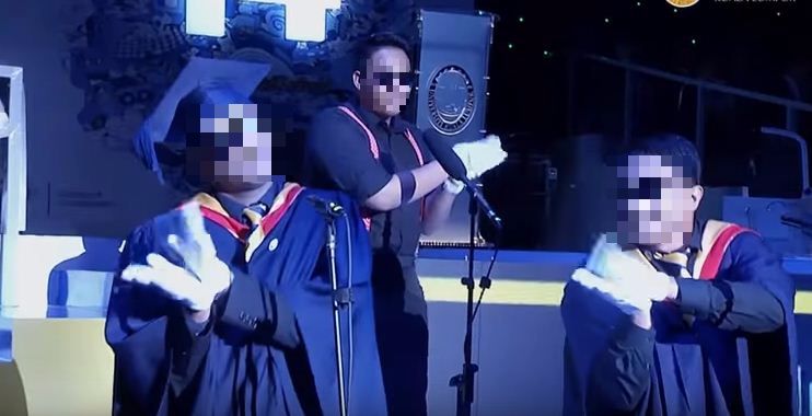 [Video] Nyanyi ‘Baby Shark’ & ‘I Am Me’, Persembahan Majlis Konvokesyen Universiti Ini Dianggap ‘Low Class’??