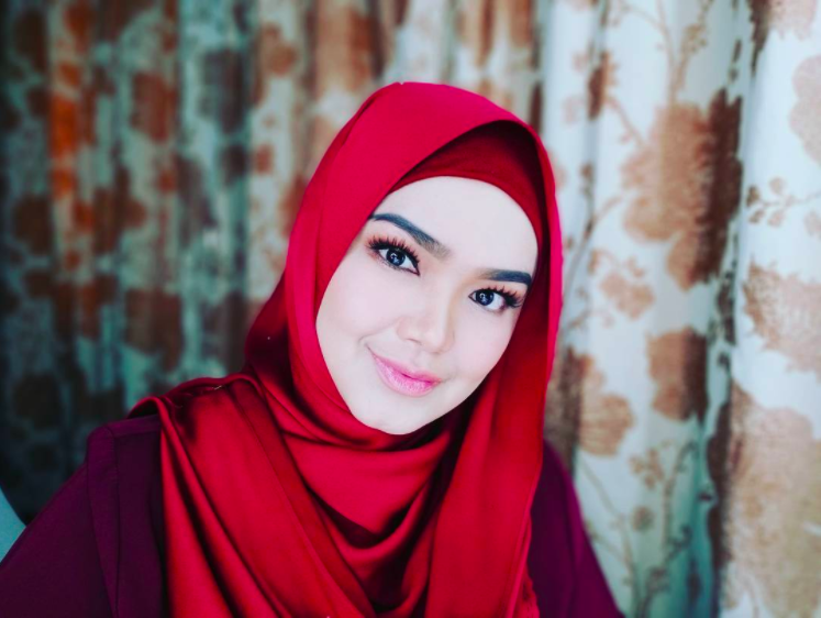 [VIDEO] ‘Syukur Pada Usia 38 Tahun, 11 Tahun Berkahwin’ – Siti Nurhaliza Umum Hamil 4 Bulan