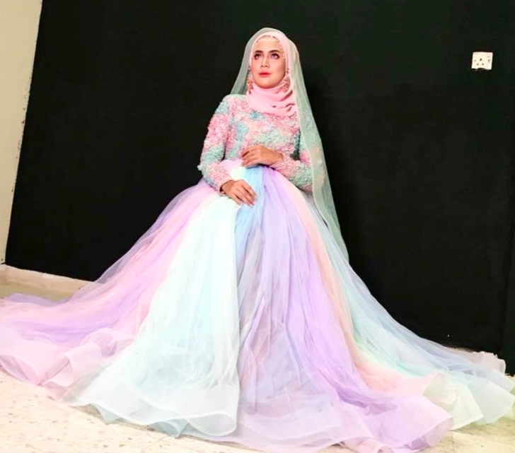 [FOTO] Baju Pengantin Lolipop Tarik Perhatian Netizen. Kemain Lawa!