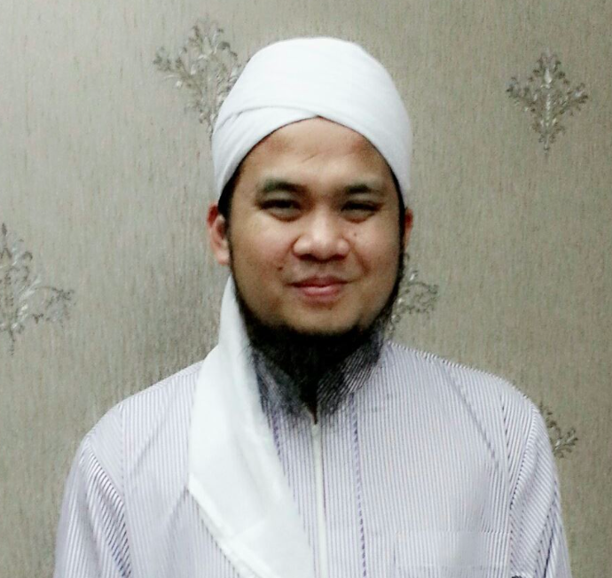 ‘Ustaz Jangan Sedih, Kita Ada Allah’ – Yusuf Azmi Ditangkap, Luahan Ebit Lew Buat Netizen Sebak