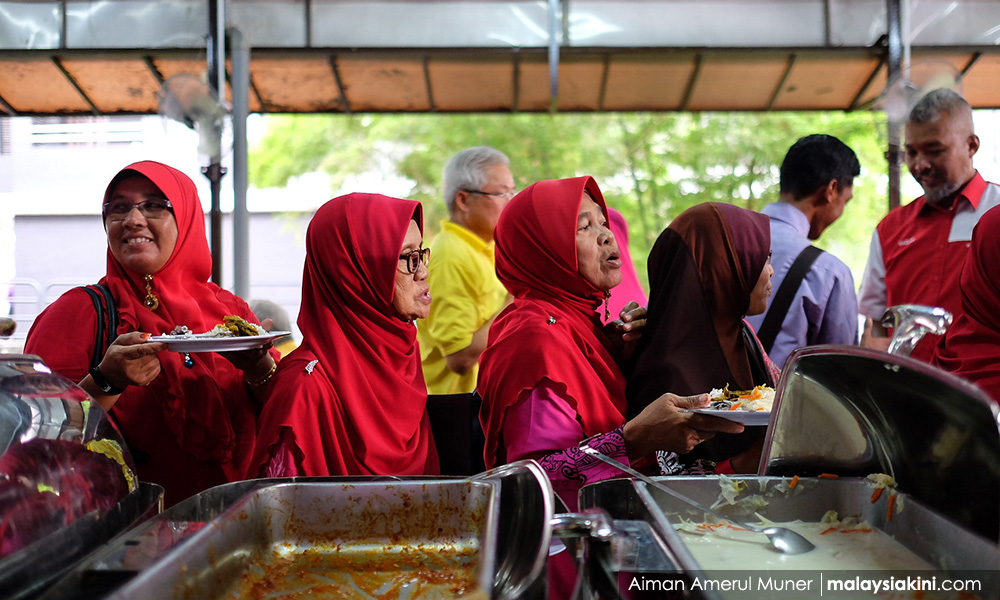 Jamal Yunos Kini Insaf,Berikrar Mahu Beri Makan Percuma Pada 1,000 Orang Setiap Hari Tanpa Cas