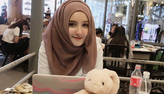 Ternyata Thailand Ada Ramai Si Gadis Hijabers Yang Cun dan Cantik,Ini Antara Yang Popular Dari Sana