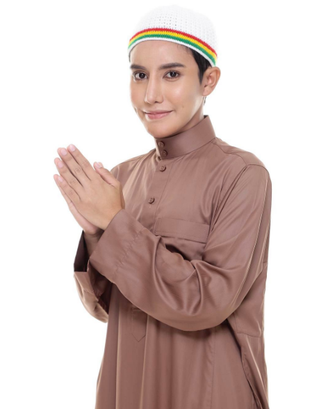 Demi Hijrah, Safiey Sanggup Buat Pembedahan Buang Silikon Pakai Gerudi,Allahuakhbar!!