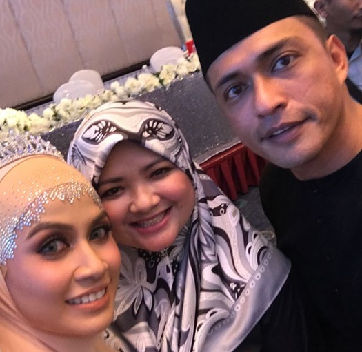 Hadir Kenduri Kahwin Bersama, Datuk Adiputra Dikatakan Bersatu Semula Dengan Bekas Isteri