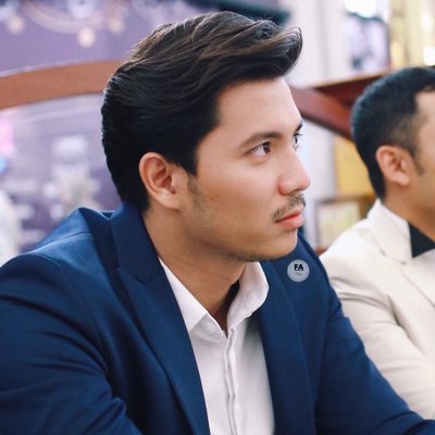 Bantal Percuma Ada Gambar Fattah Amin,Ramai Peminat Wanita Histeria dan Teruja?