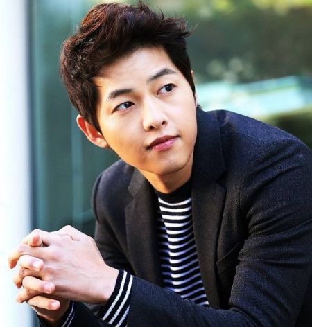 Inilah Pendapatan Song Joong Ki Yang Super Lumayan,Memang Kaya Betul Joong Ki Ni