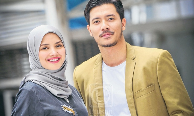 Rakaman Video Fazura Panggil Fattah Amin Dengan Panggilan Darling Viral,Netizen Sifatkan Fazura Seorang Yang Sweet