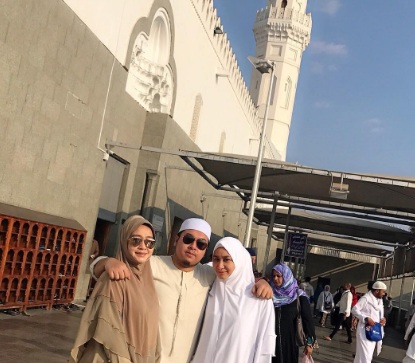 “Alhamdulillah Dah 2 Tahun Peluk Islam,Sekarang Dah Tiba Masa Tunai Ibadah Umrah”-Marsha Kongsi Detik Manis Kali Pertama Jadi Tetamu Allah