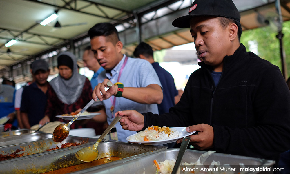 Jamal Yunos Kini Insaf,Berikrar Mahu Beri Makan Percuma Pada 1,000 Orang Setiap Hari Tanpa Cas