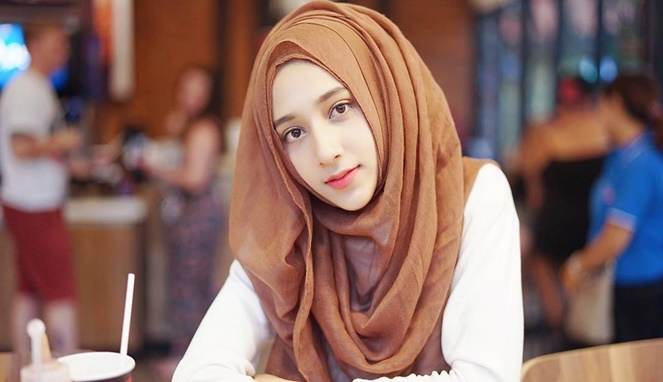 Ternyata Thailand Ada Ramai Si Gadis Hijabers Yang Cun dan Cantik,Ini Antara Yang Popular Dari Sana