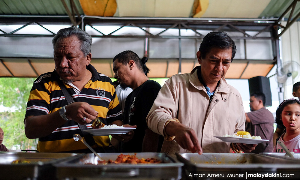 Jamal Yunos Kini Insaf,Berikrar Mahu Beri Makan Percuma Pada 1,000 Orang Setiap Hari Tanpa Cas