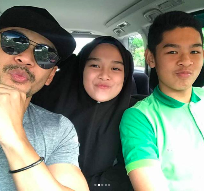 Disangka Anak Yang Whatsapp, Rupa-Rupanya.. – Perbualan Abby Abadi & Norman Hakim Ini Buat Netizen Terhibur