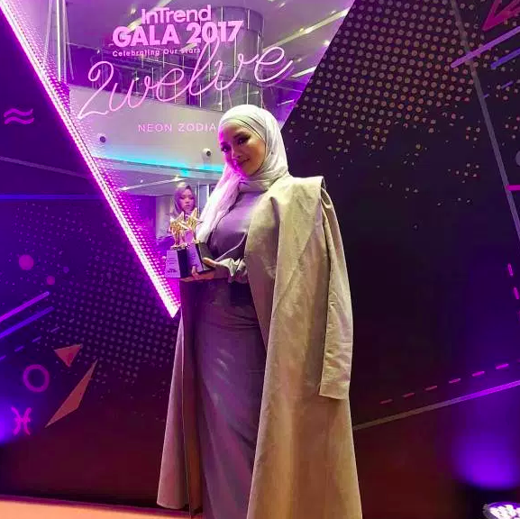 ‘Amboi Jah, Makin Ketat Baju’ – Tampil Seksi Di Malam Gala Intrend, Neelofa Dikritik Lagi