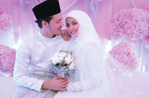 ‘Alhamdulilah, Semoga Kekal Bertudung’ – Fattzura Disahkan Nikah, Peminat Tumpang Gembira