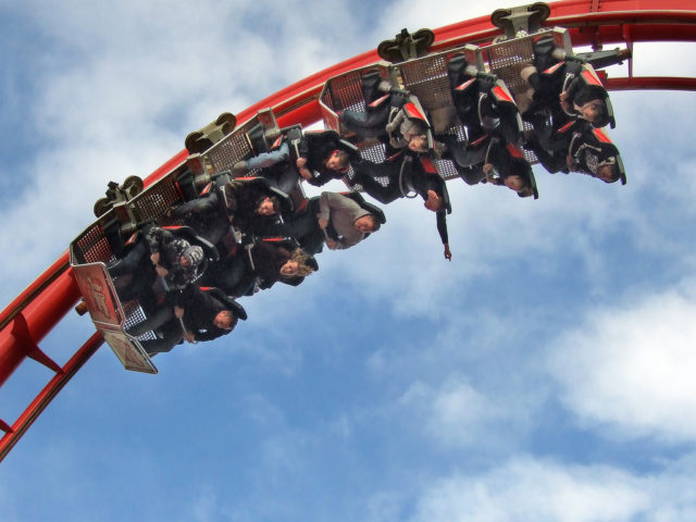 Kerana Mampu Mengundang Maut,Kesemua Roller Coasters  Ini Telah Diban Dan Di larang Naik Oleh Sesiapa Pun