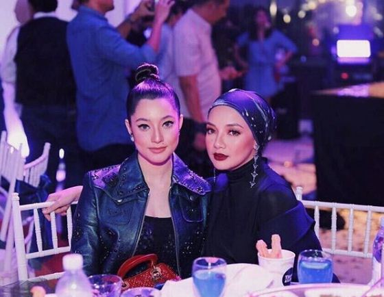 “Ungul, Paling Chantek” -Neelofa, Ameera Bolot Anugerah Instafamous!