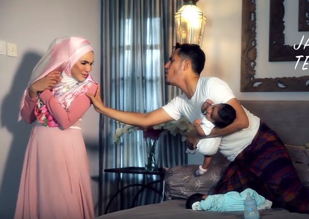 “Datin Cemburu!” -Selain Permintaan Netizen, Ini Sebab Datuk Aliff Syukri Duet ‘Abang Nak Tegur’ Dengan Isteri!