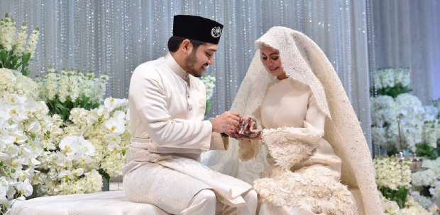 Seronoknya Pengantin Baru Ni Honeymoon, Izara Bertuah Kerana Hubby Bawa Honeymoon Di Tempat Super Mewah,Wow!!