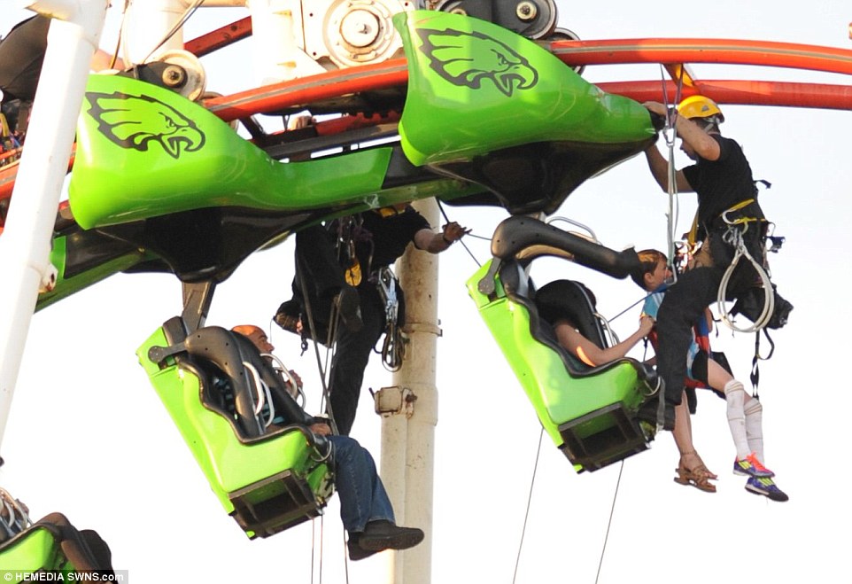 Kerana Mampu Mengundang Maut,Kesemua Roller Coasters  Ini Telah Diban Dan Di larang Naik Oleh Sesiapa Pun