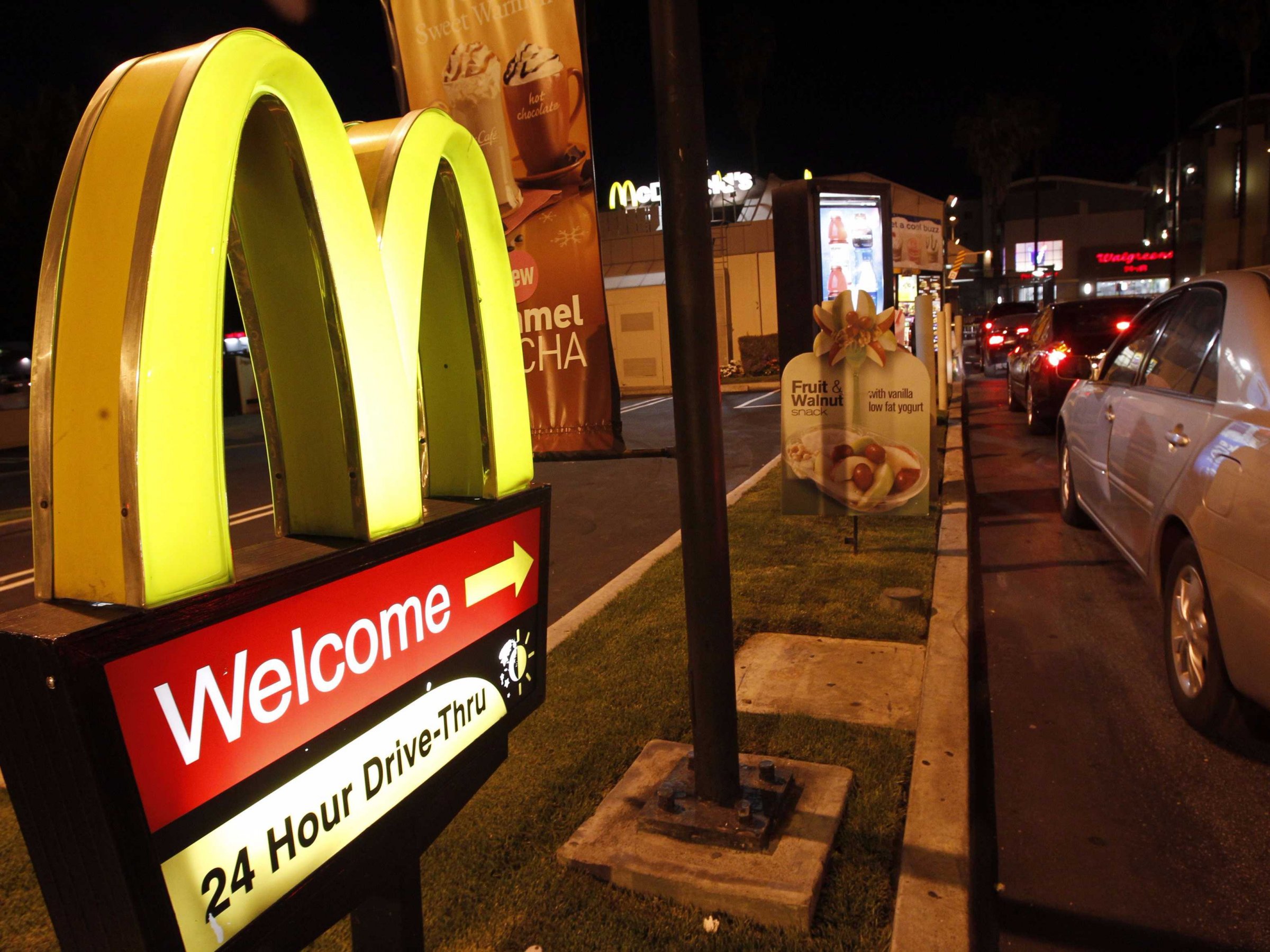 Macam Nilah Jadinya Bilamana “Chef Wan” Datang Order McD Dekat Drive Thru,Semua Orang Gelak Pecah Perut Sebab Lawak