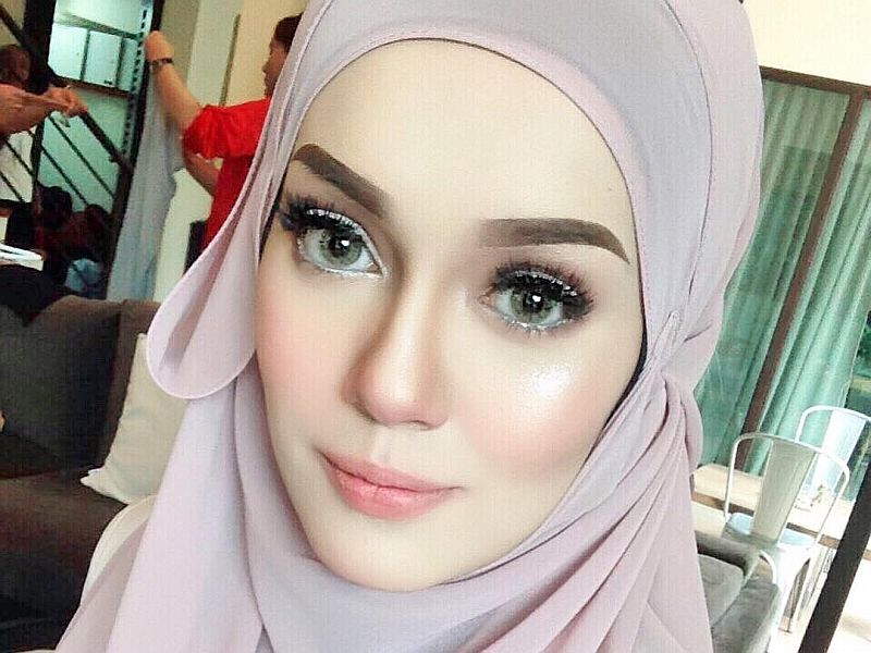 Bila Dengar Bahasa Kelate Neelofa Dengan Uqasha,Siapa Yang Lebih Best dan Lebih Power