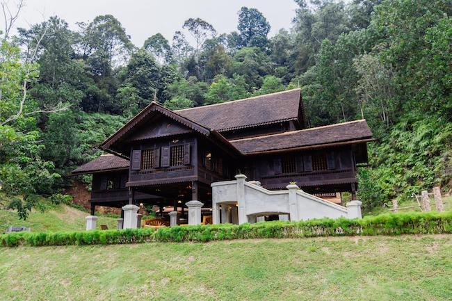 Woww! Ini Dia Fakta Menarik Lokasi Pernikahan Indah Yuna Dan Adam Sinclair Yang Anda Perlu Tahu!