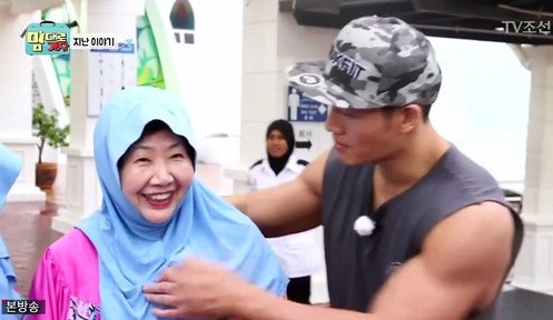 “Ramai Perempuan Cantik Dekat Malaysia,Ada Tak Yang Kamu Berkenan?”-Ibu Jong Kook Mahu Gadis Malaysia Jadi Calon Menantu