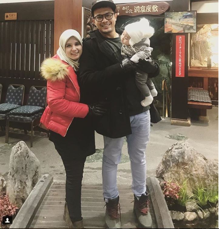 “Tujuan Surat Ini Ditulis Bukanlah Buat Mengambil Hati Sayang Untuk Ali Bertemankan Seorang Adik”-Kapsyen Sweet Dan Nakal Saharul Ridzwan Buat Isteri Tercinta