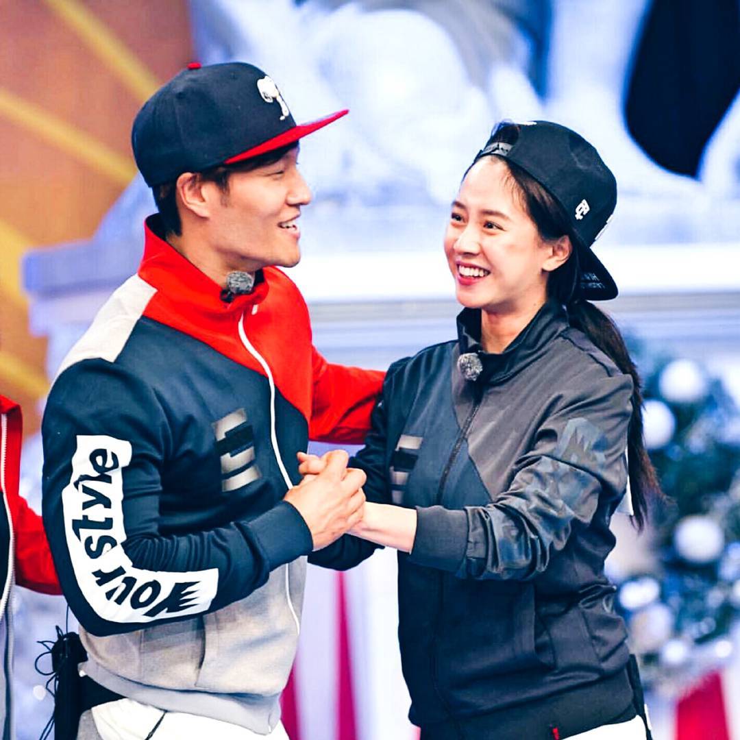 Semakin Intim? Ahli Running Man Semakin Curiga Dengan Interaksi Antara Kim Jong Kook Dan Song Ji Hyo!