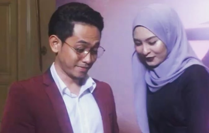 “Korang Berdua Nie Ada Apa-apa Ke? Kalau Mahu Mengaku Jelah”-Wany Hasrita Jeles Bila Khai Bahar Bagi Pickupline Pada Nabila