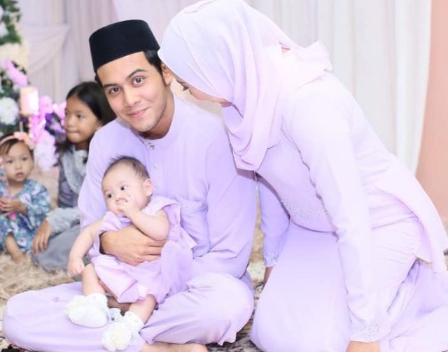 Koleksi Gambar Majlis Akikah Anak Sulung Hafidz Roshdi Viral,Ramai Puji Isteri Hafidz Dah Makin Cantik Dan Lawa Sekarang