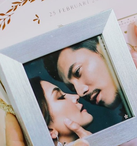 Inilah Dia Doorgift Perkahwinan Fazura dan Fattah Amin Yang Meletup Yang Telah Dikongsi Oleh Datuk Aznil