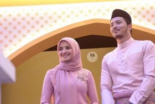 “Patutlah Disayangi Mertua Dan Orang Ramai,Tengoklah Macam Mana Sikap Fazura Dengan Mertua”-Fazura Dipuji Ramai Orang Melalui Rakaman Video Ini