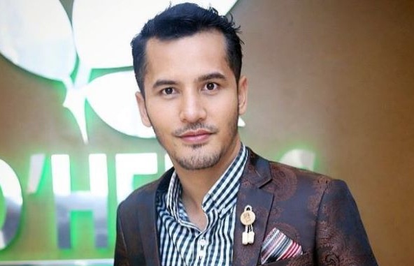 Pari-pari Paling Cantik Muncul Dalam Cermin Aliff Syukri? Nak Pengsan Bila Tengok Siapa