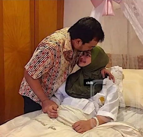 Inilah Suasana Belakang Tabir Yang Jadi Semasa Ds Siti Melahirkan Anak Di Hospital