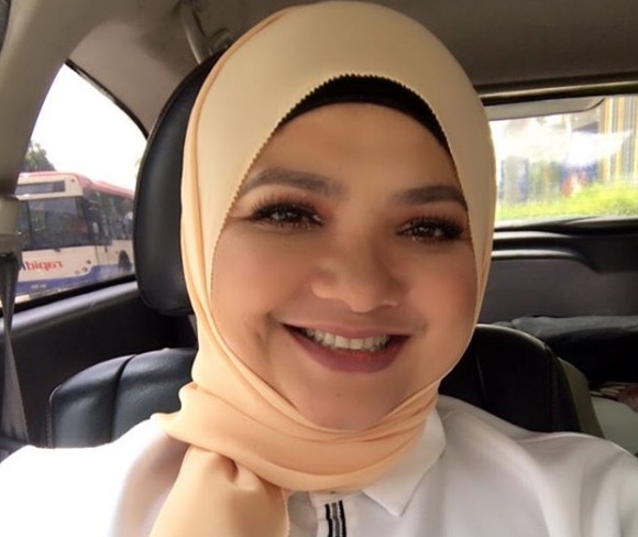 “Datin Aida Layak Jadi Inspirasi Ramai Wanita”-Netizen Puji Kesabaran Datin Aida Melayari Bahtera Rumah Tangga