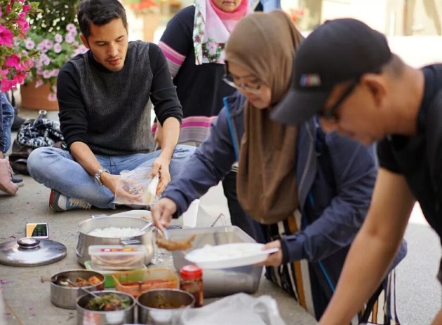 “Amboi Untungnya Dapat Kerja Bawah Aliff Syukri,Pandai Dia Manjakan Pekerja Dia Cara Macam Ini”-Aliff Syukri Dipuji Netizen,Pandai Layan Pekerja Dengan Baik